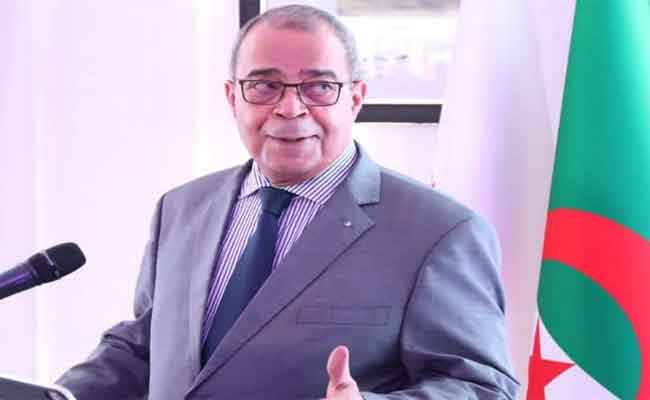 عون يؤكد أن الخبرة الجزائرية مكنت من تعزيز الإنتاج المحلي للأدوية
