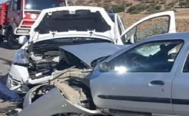 اصطدام بين حافلة وسيارتين يخلف 5 قتلى و4 جرحى بالمسيلة