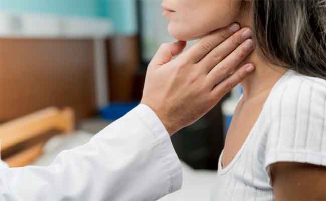 طرق تخفيف التهاب الحلق بسرعة وفعالية...جرّبيها