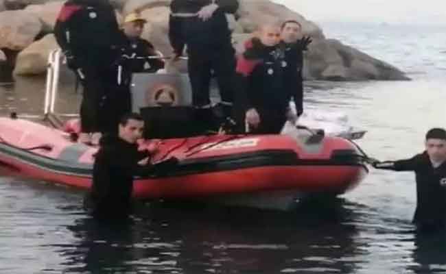 غرق 5 أطفال كانوا في نزهة مع جمعيات بشاطئ