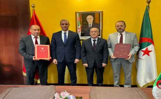 توقيع اتفاقية إطار للتعاون في مجال السياحة بين الجزائر وتونس