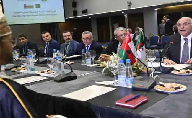 توقيع الجزائر وعمان 3 مذكرات تفاهم وبرنامَجَيْن تنفيذيين
