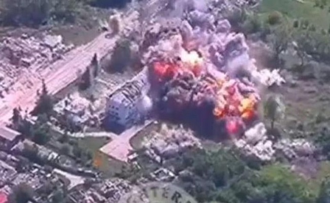 قنبلة روسية تغير قواعد الحرب في اوكرانيا...