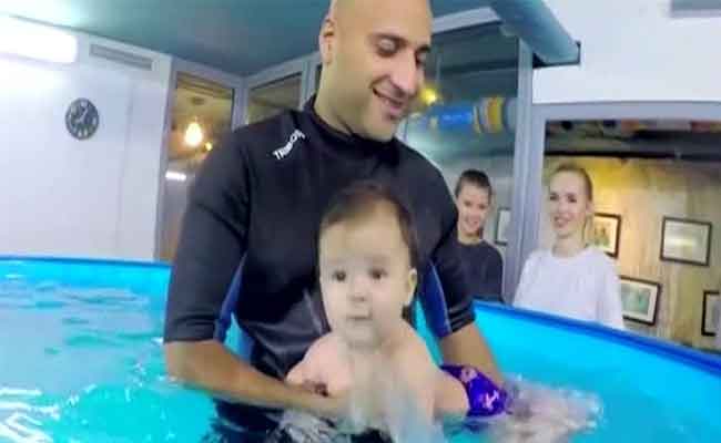 سباحة الرضع والأطفال حديثي الولادة...وتمارين مفيدة