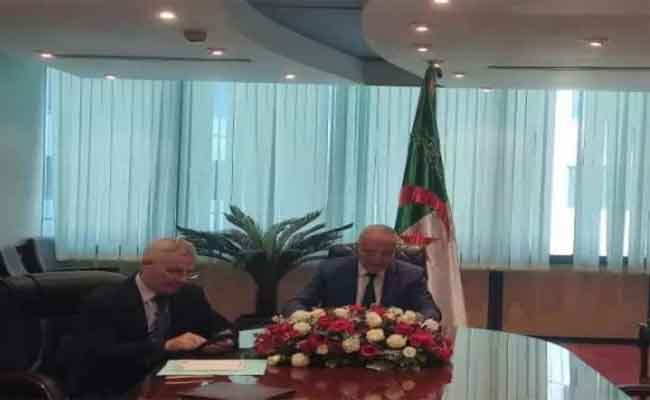 فايد يدعو إلى إعادة التفكير في النماذج التقليدية للمالية العالمية