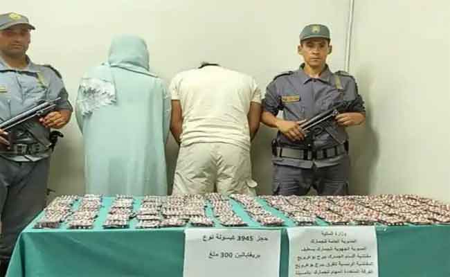 إحباط محاولة تهريب 3945 كبسولة مهلوسة و2364 وحدة خمر بالمسيلة