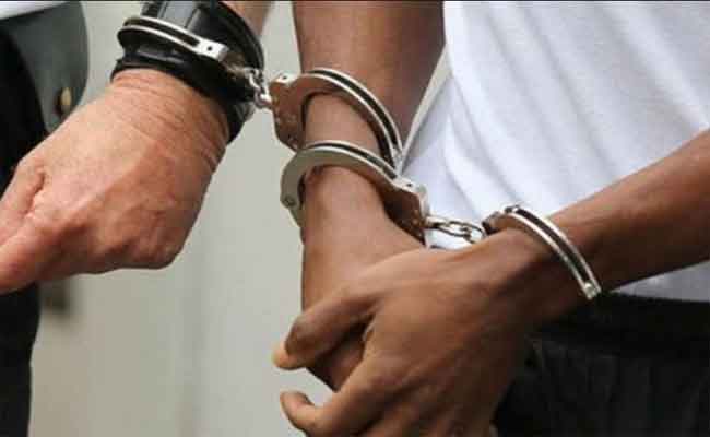 الإطاحة بشخصين يحترفان ترويج المؤثرات العقلية على دراجة نارية بسطيف