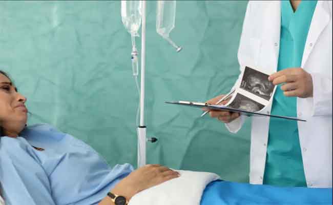 معتقدات خاطئة حول مسببات الإجهاض وطرق التعامل معها لسلامة الحمل