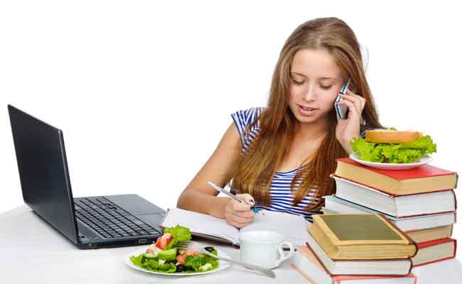 نصائح غذائية لطلاب الجامعة ليحافظوا على نشاطهم الجسدي والفكري...