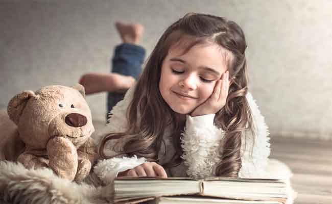 بخطوات ممتعة...إليك كيفية تنمية مهارات القراءة لدى طفلك