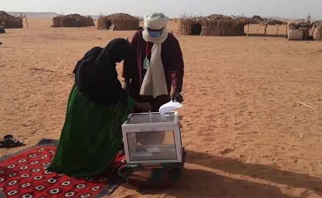 تصويت الناخبين بالمكاتب المتنقلة بالجنوب