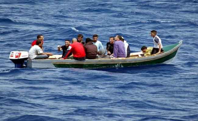 إحباط محاولة الهجرة السرية لـ19 شخصا بينهم 12 سوريا بعين تموشنت
