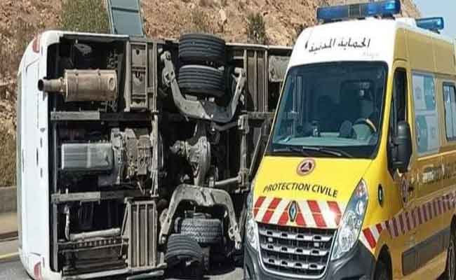 انقلاب حافلة يخلف 36 مصابا بتلمسان