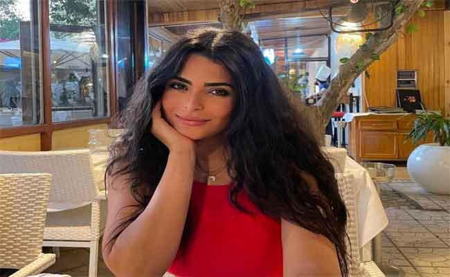 أسماء جلال تتحدث عن الصداقات داخل الوسط الفني...ما علاقة أمينة خليل وآسر ياسين!