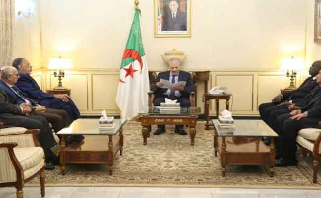 استقبال قوجيل مجموعة من أعضاء المؤسسة الجزائرية للبرلمانيين السابقين