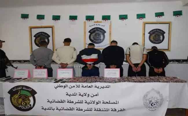 تفكيك شبكة إجرامية متلبسة بـ12 ألف قرص مهلوس بالمدية