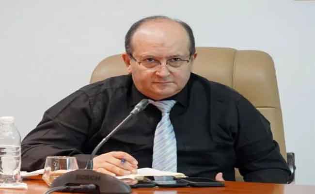 وزير الصناعة يدعو إلى توسيع مجالات التعاون والشراكة بين قطاعي الصناعة والطاقة