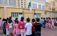 تقرير / الخوف من الموت جوعا يجعل سبعين بمئة من بنات المدارس في الجزائر يشتغلون بالدعارة