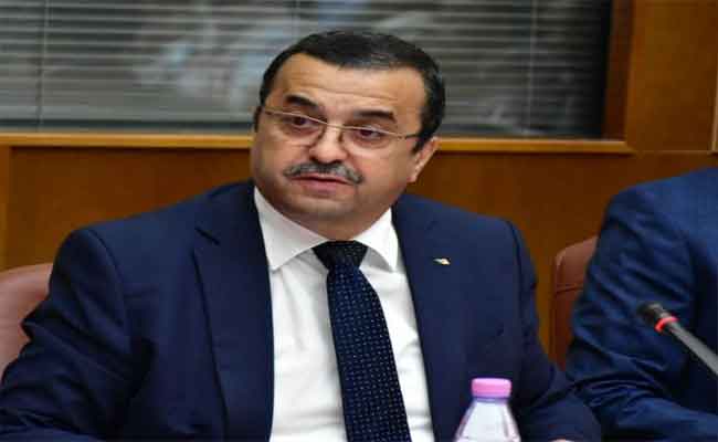عرقاب يدافع على المازوت الجزائري