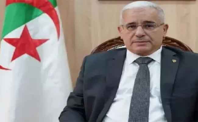 تسلم بوغالي تقرير الفوج المكلف بالنظر في مشروعي قانوني البلدية والولاية