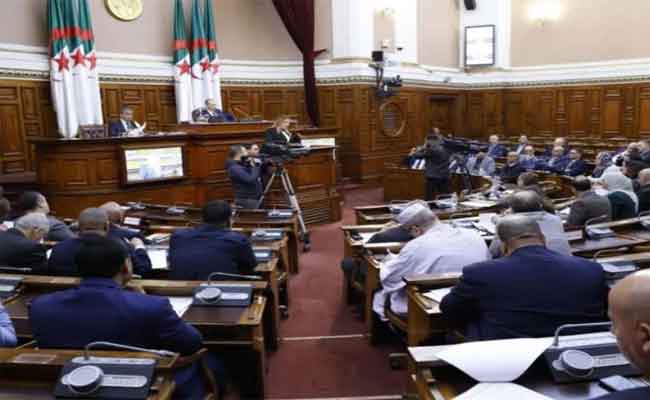 سلطة الإنتخابات تكشف الحصيلة الأولية لعملية سحب وإيداع التصريح بالترشح في انتخابات مجلس الأمة