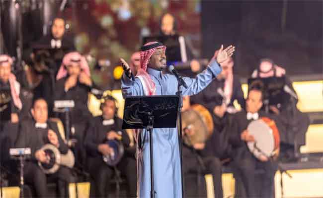 راشد الفارس يروي حكاية 28 عاماً مع الفن في أولى حفلات موسم الرياض بـ 2025...