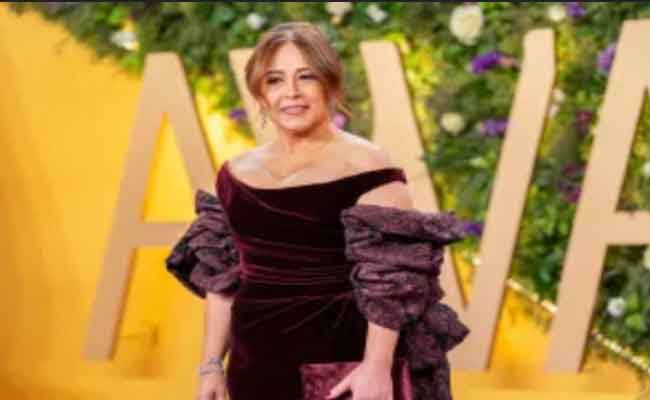 تقلا شمعون تتألق في حفل جوائز Joy Awards 2025 برفقة زوجها...