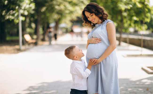 أولها الذكاء: 4 صفات يرثها الطفل عن أمه