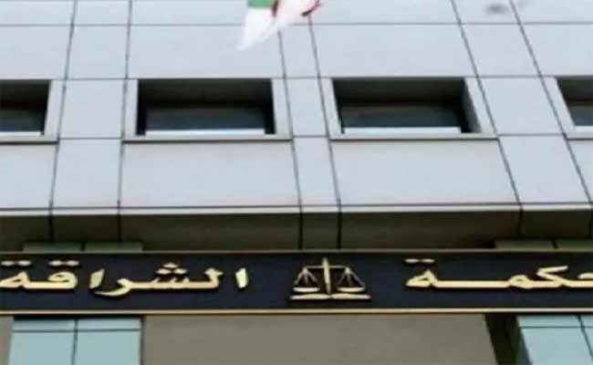 التماس عامين حبسا نافذت في حق فتاة تورطت في شتم صديقتها في بث مباشر