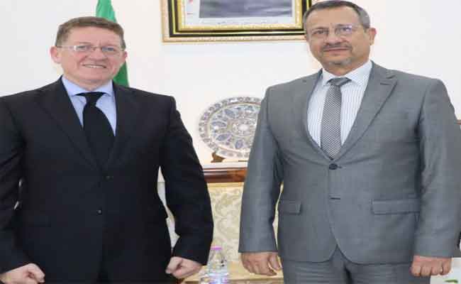 رخروخ يستقبل رئيس مجلس الأعمال الجزائري الأمريكي