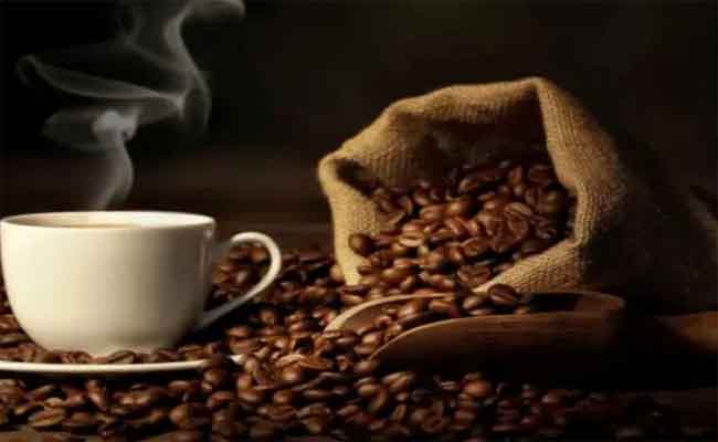 وزارة التجارة تعلن عن ضخ 8 ألاف طن من القهوة في السوق