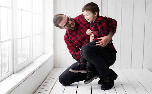 6 أسباب تؤدي إلى خسارة الأب لعلاقته مع أطفاله...