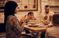 كيف تعدين وجبة ثالثة لطفلك بين الإفطار والسحور في رمضان؟