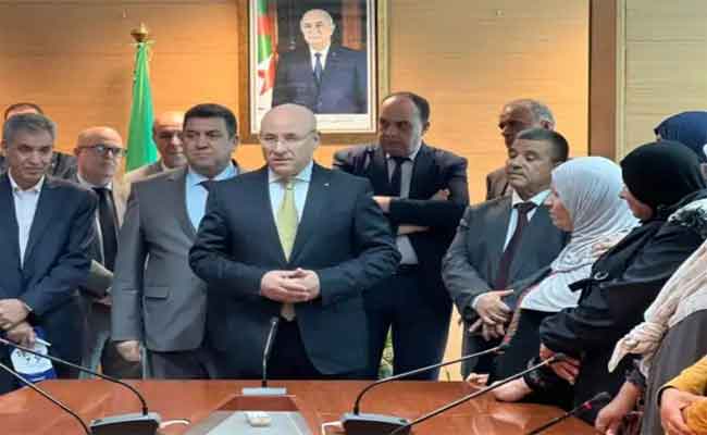 إشادة زيتوني بالدور المحوري للمرأة في قطاع التجارة