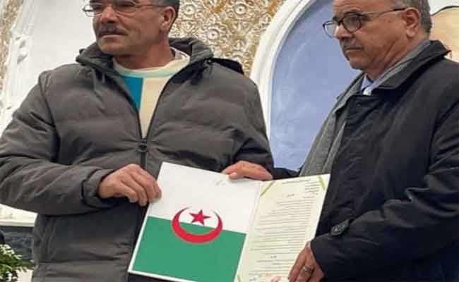 إشراف بلمهدي رفقة والي قسنطينة على توزيع إعانات مالية لعشرين مشروعا مسجديا
