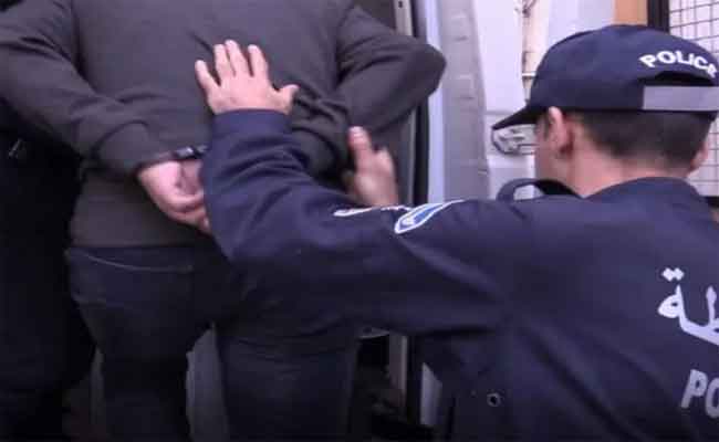 توقيف مسن يحترف سرقة معاشات المسنين واسترجاع أكثر من 8 ألاف أورو