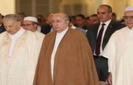 تبون يؤدي صلاة عيد الفطر بجامع الجزائر