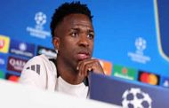 فينيسيوس يحسم أمره بشأن الانتقال إلى الدوري السعودي...