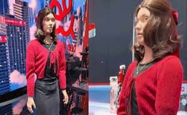 روبوت يجيب عن سؤال 