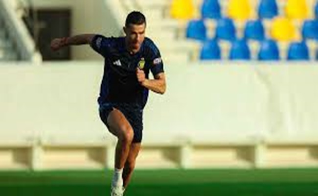 حلم رونالدو الذي يبقيه في السعودية...