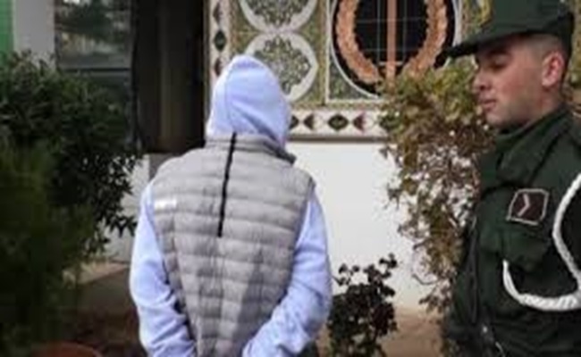 توقيف امرأة بتهمة انتحال صفة طبيبة في بئر مراد رايس