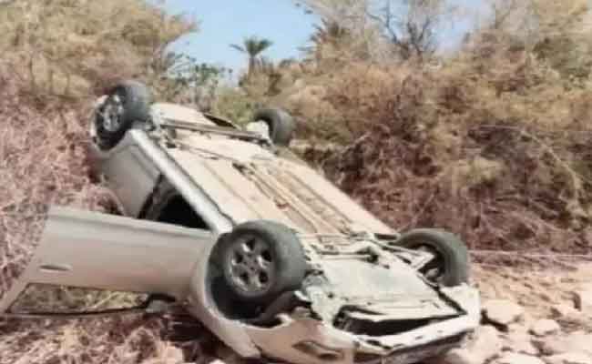 انقلاب حافلة يخلف مصرع شخصين بخنشلة