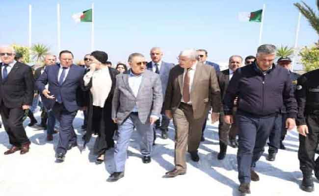 مراد يحل رفقة وفد وزاري رفيع المستوى بمنطقة الشباط بوهران لمعابنة الأضرار والتكفل بالمتضررين
