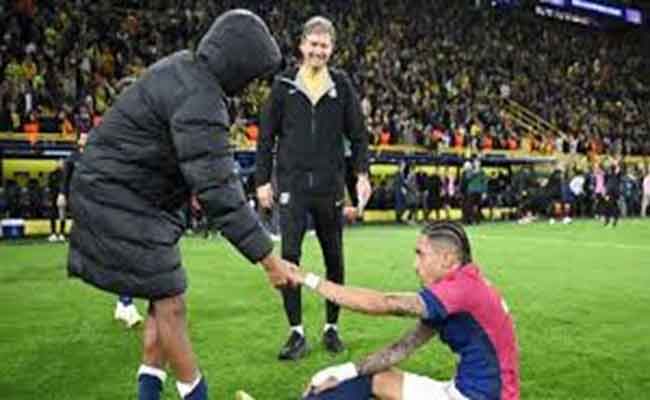 رافينيا يرعب لاعبي برشلونة بعد مباراة دورتموند...