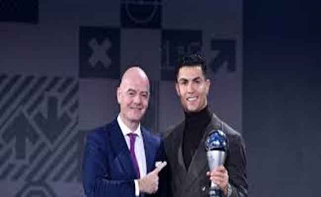 بسبب كأس العالم...رئيس الفيفا يفاجئ كريستيانو رونالدو
