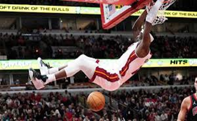 NBA...هيت يسحق بولز في ملحق الأدوار الإقصائية بدوري السلة الأمريكي