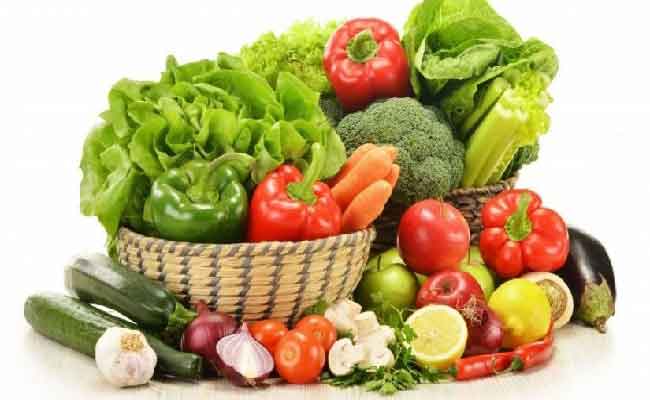 5 أطعمة تُخفض ضغط الدم بشكل طبيعي بحسب اختصاصية...