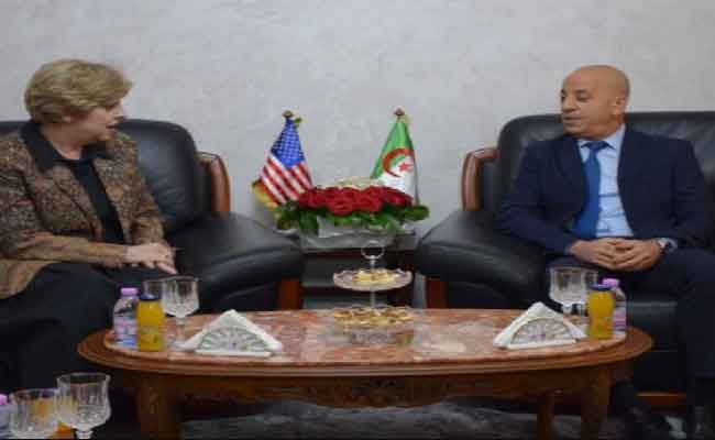 استقبال بدوي السفيرة الأمريكية بالجزائر