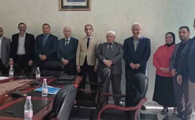 لقاء تشاوري بين نقابة عمال البيداغوجيا ووزارة التعليم العالي