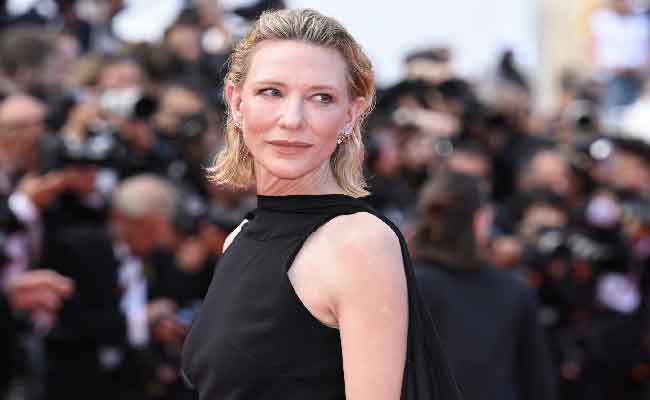 نجوم العالم يودّعون مهرجان كان السينمائي 2025...ويتألقون على السجادة الحمراء الأخيرة
